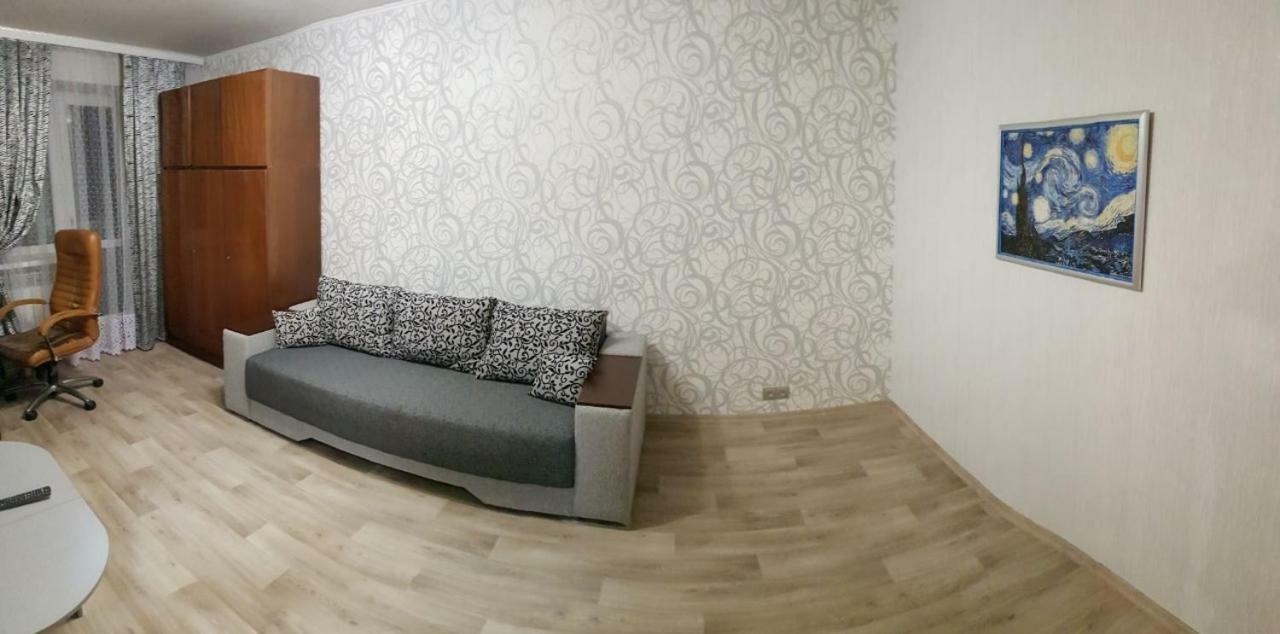 Сozy Appartment Near Metro Station "23 Avgusta" Kharkiv Eksteriør billede